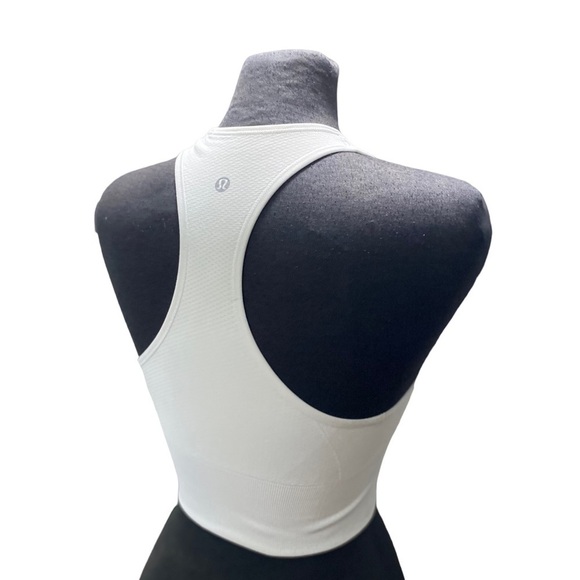 Lululemon Ebb to Train Bra *Medium Support, C/D Cup
White Sz 4 - Picture 5 of 8